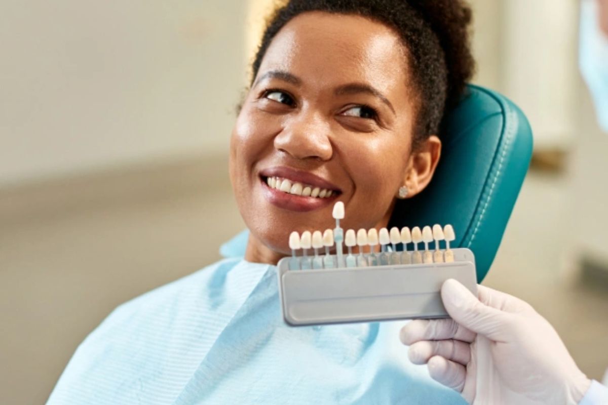 Dental veneers for chipped teeth